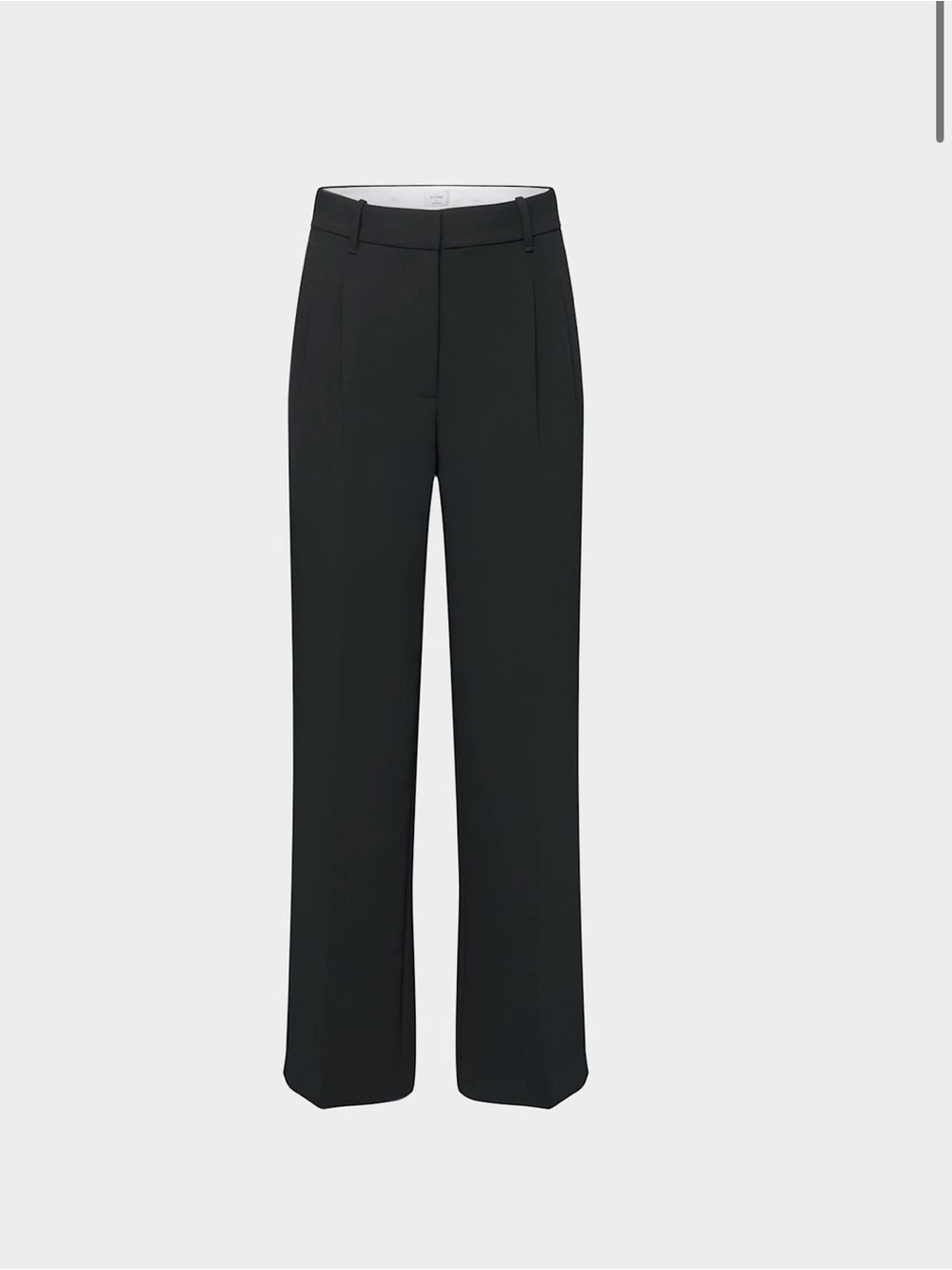 Aritzia The Effortless Pant Crepette Dark Navy